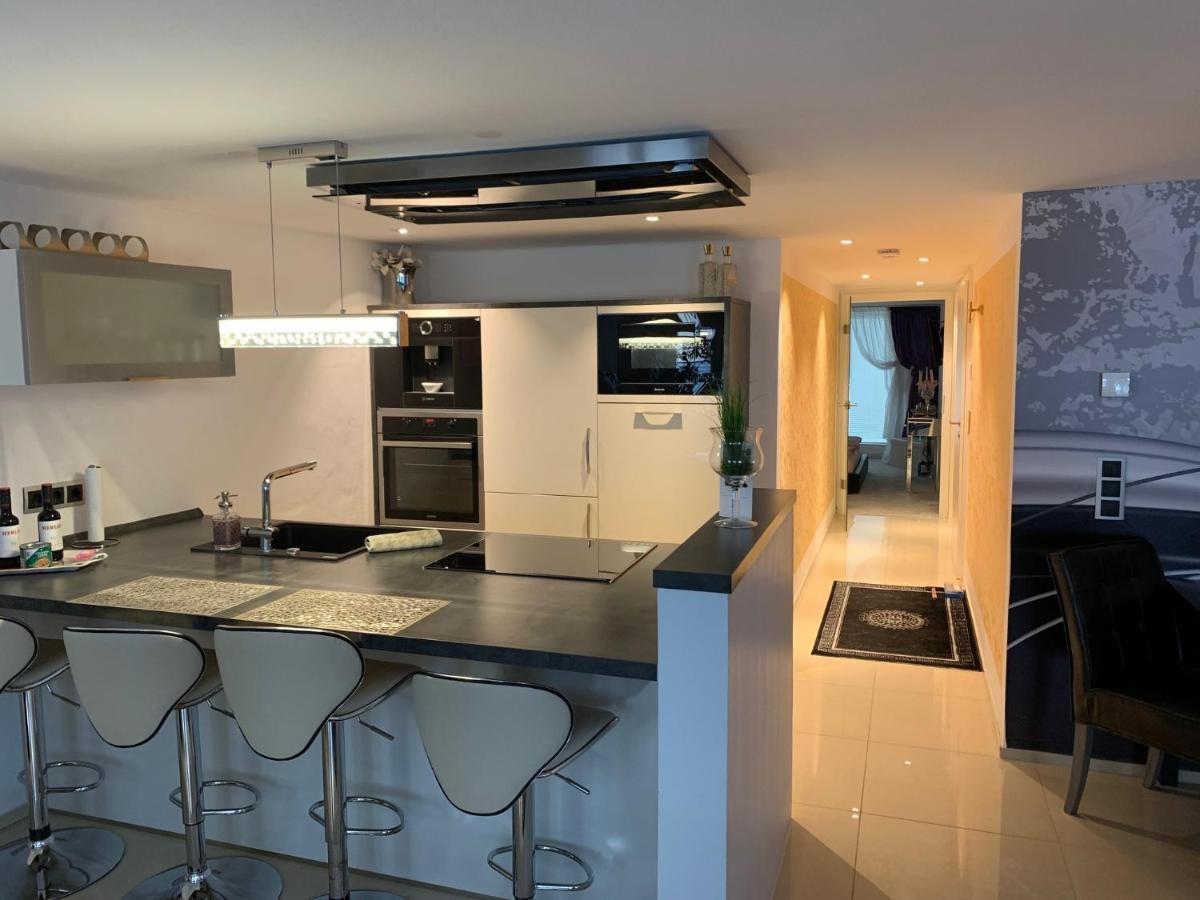Luxus Domizil Apartment วิลลิงเงน-ชเวนนิงเงน ภายนอก รูปภาพ